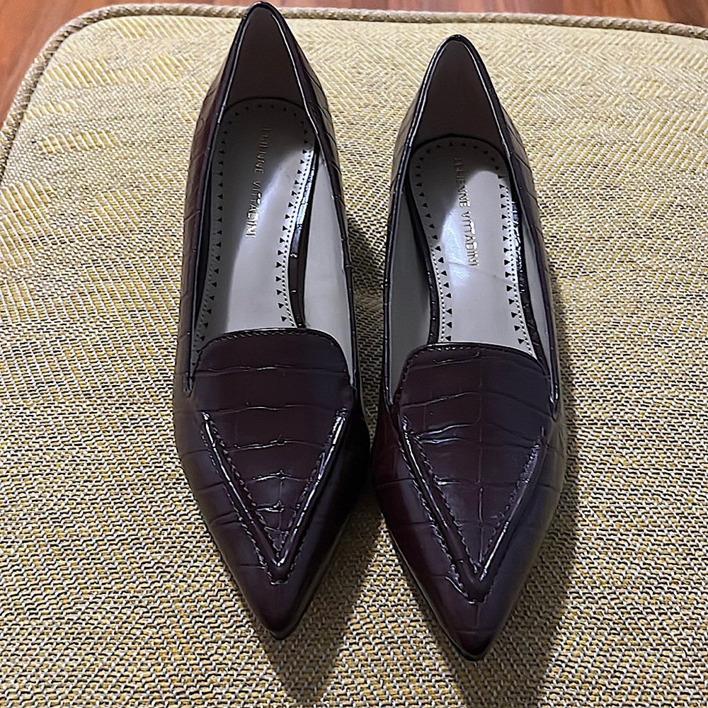 Adrienne Vittadini Size 6.5 color: Reddish Brown